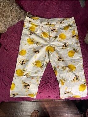 Pilcro and the Letterpress White Jeans with Yellow Floral Print